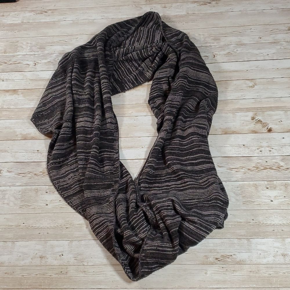 Duluth Trading Company Infinity Scarf Black & Grey Acrylic Micro-Stripes So Soft